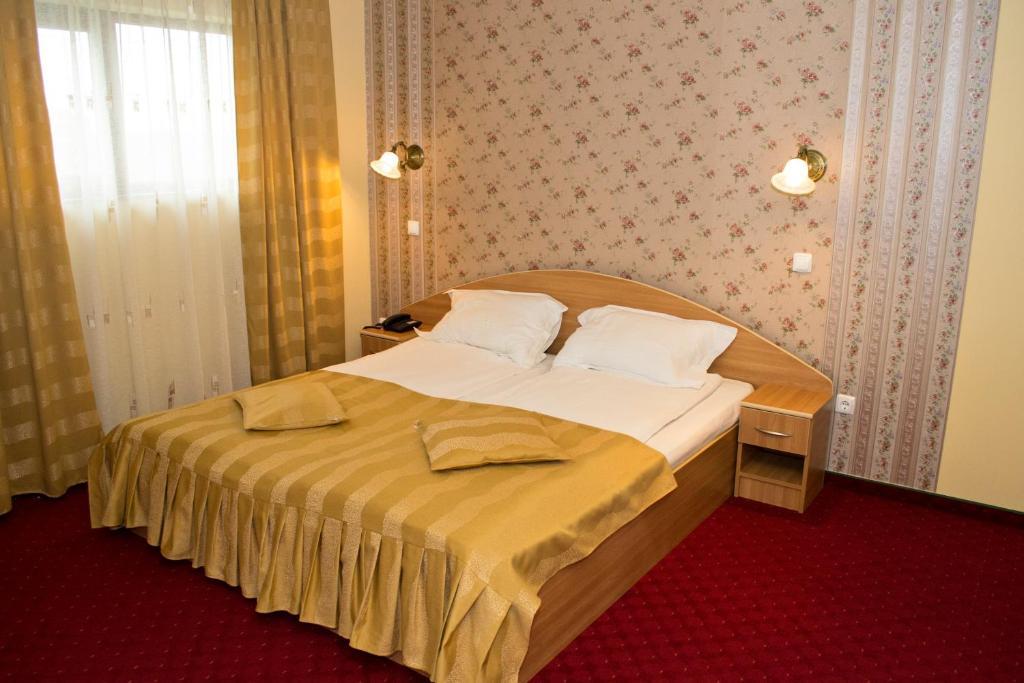 Hotel Xemar Arad Zimmer foto