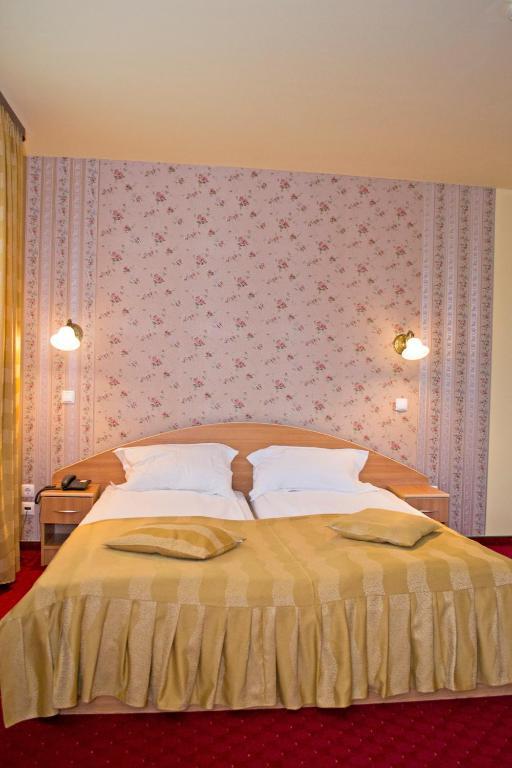 Hotel Xemar Arad Zimmer foto